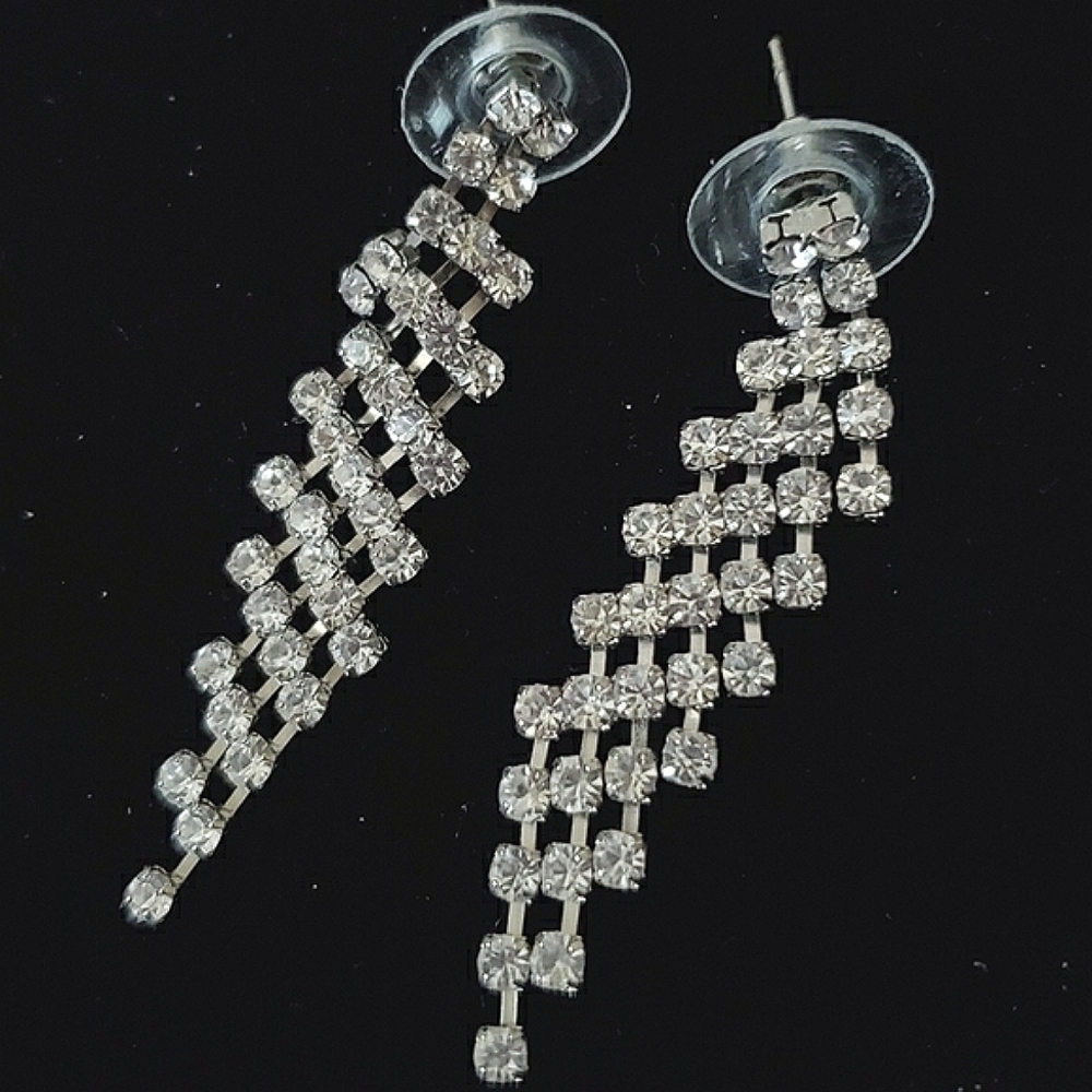 Fashion Crystal Long Earrings. 🌴